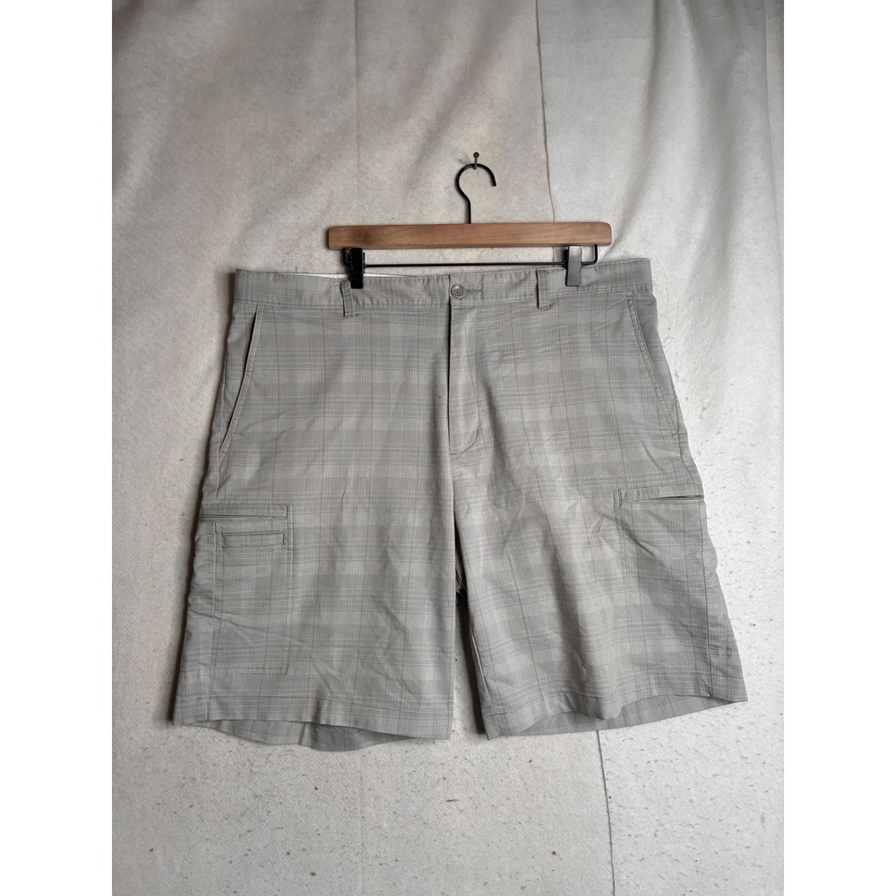 Greg Norman for Tasso Elba Mens Grey Plaid Golf Shorts Size 38 Cargo Pockets